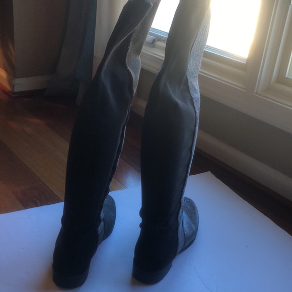 Never worn glitter over the kneeboots with stretch in the back. Unisa size 7.5 M - Picture 3 of 5
